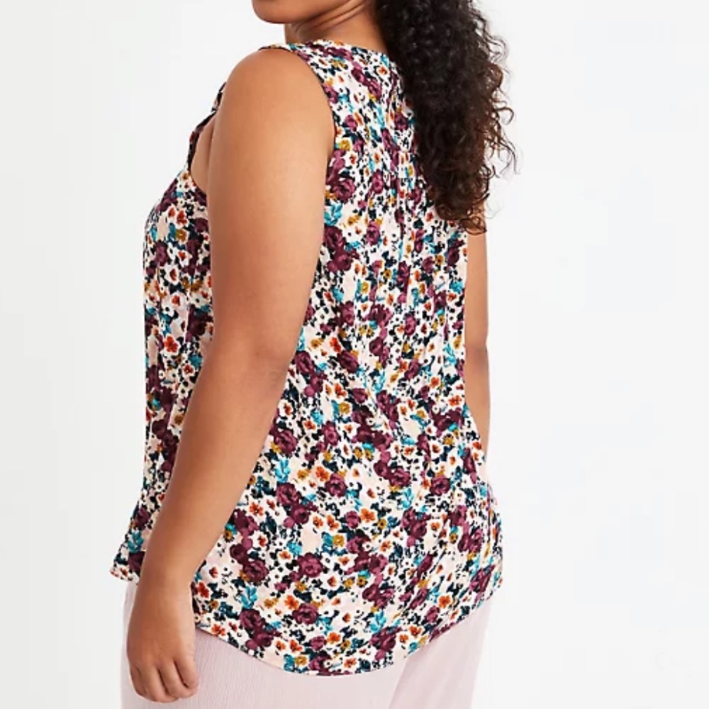 Pink Floral Rayon Crepe Keyhole Tank - Picture 6 of 8